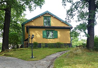 Huvudbyggnad, gavel