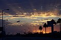 Flugzeug beim Landeanflug auf den Flughafen Los Angeles