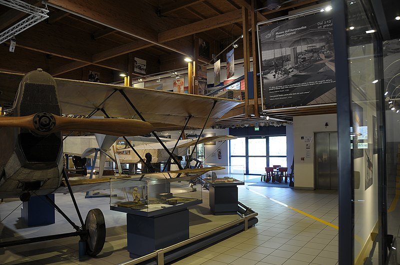 File:Museo dell'Aeronautica Gianni Caproni S.V.A.5.JPG