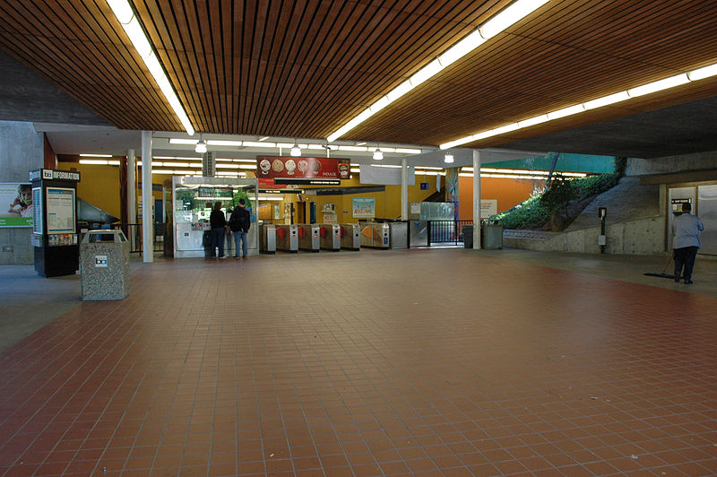 File:Lafayette BART - 003.jpg