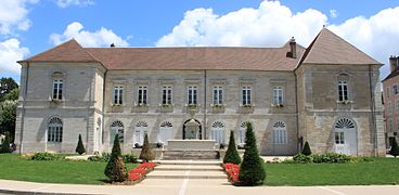 Hôtel d'honneur (ancien hôtel de ville).