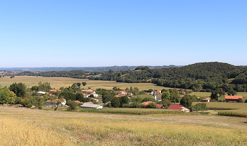 File:Bugard (Hautes-Pyrénées) 1.jpg