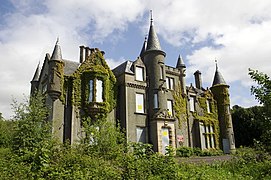 Disused Country House Shandon - geograph.org.uk - 447368.jpg