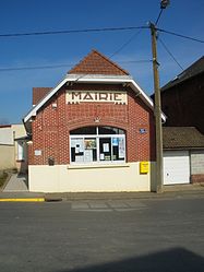 The town hall of Douchy-lès-Ayette