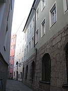 Innsbruck Stiftgasse Hauptwache Schlandersbergeck.jpg