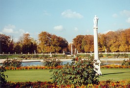 Vue du bassin à l'automne.