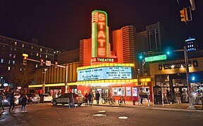 The State Theatre at night (51708449231).jpg