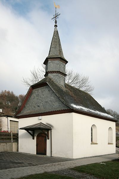 File:Kapelle Harbecke.jpg