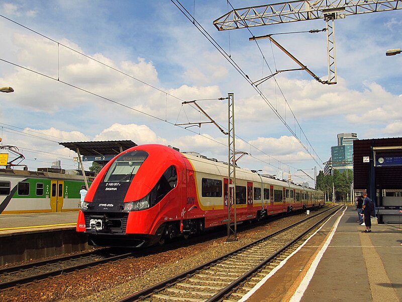 File:PESA "ELF", 27WE-002, SKM Warszawa (26815097143).jpg