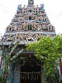 Eingang zu einem Hindu Tempel in Singapur.