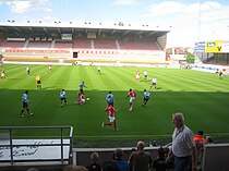 Intérieur du stade lors d'un match amical