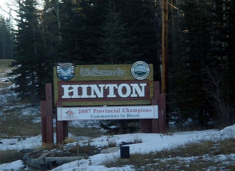 File:Hinton sign.JPG