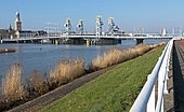 Le pont: de Stadsbrug