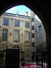 Avignon - Cours Roure.JPG