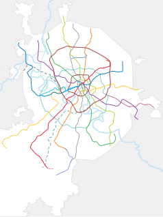 Mapa konturowa Moskwy, blisko centrum u góry znajduje się punkt z opisem „Czistyje prudy”