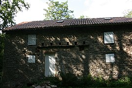 Ancien pigeonnier Moulin des Rampiottes.JPG