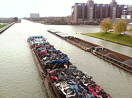 Duwvaart op het Mittellandkanal in Wolfsburg