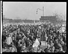 Elevi adunați pentru o demonstrație în Piața Tiananmen, cca. 1917-1919.