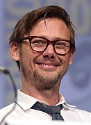 Jimmi Simpson interprète William (jeune).