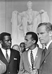 Sidney Poitier (till vänster) med Harry Belafonte och Charlton Heston, 1963.