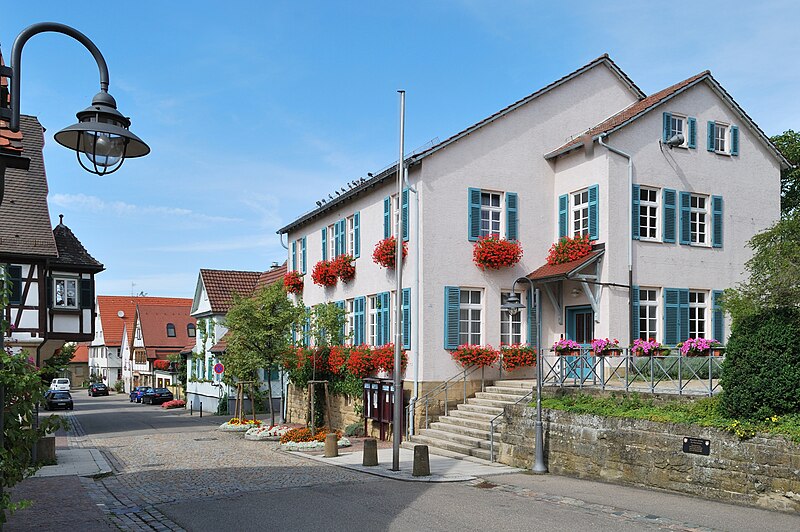 File:Schöckingen Neues Rathaus.jpg