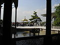 Cortile e chiosco / Courtyard and kiosk.