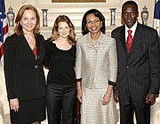 with Executive Director Josette Sheeran, Drew Barrymore, and Paul Tergat of the World Food Program.