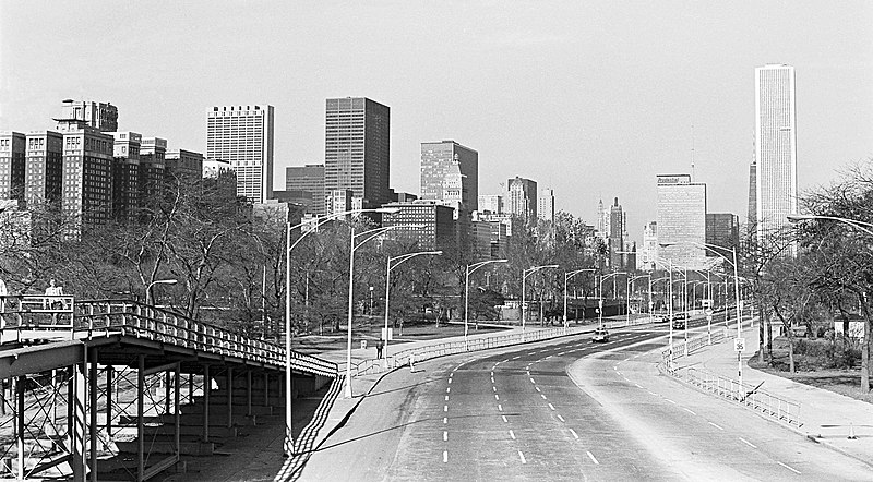 File:12 110978 View of Lake Shore Drive 1978.jpg