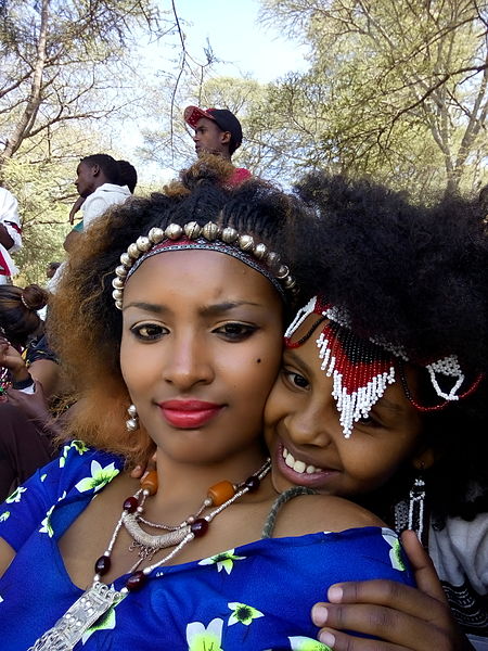 File:Oromo Girls, Ethiopia.jpg