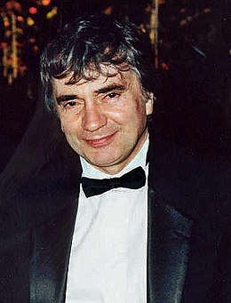 Dudley Moore (cropped).jpg