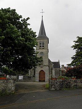 Kerk Saint-Cyr in Lonrai