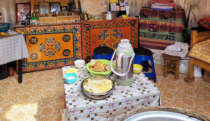 File:Yurt in Orkhon Valley.jpg