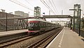 Monumentale trein passeert het station ter ere van 175 jaar spoorwegen in Nederland