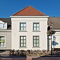 * Nomination Front facade of a home and municipal monument in Terheijden --ReneeWrites 20:58, 5 November 2024 (UTC) * Promotion Good quality. --Jacek Halicki 22:13, 5 November 2024 (UTC)