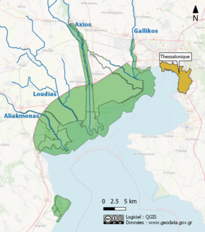 Fond de carte OpenStreetMap. Données 2015 en opendata sur le site www.geodata.gov.gr. Logiciel libre QGIS. Réalisation : Iolchos07.