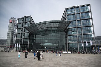 Berlin Hauptbahnhof, Berlin Germany, by Gerkan, Marg and Partners (2006)