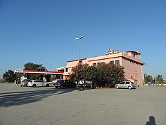 Autogrill Tramatza - Strada statale 131 Carlo Felice.jpg