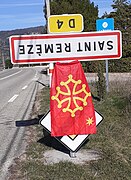 Upside down sign in Ardèche at Saint-Remèze