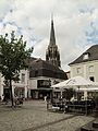 Moers, tour de l'église dans la rue