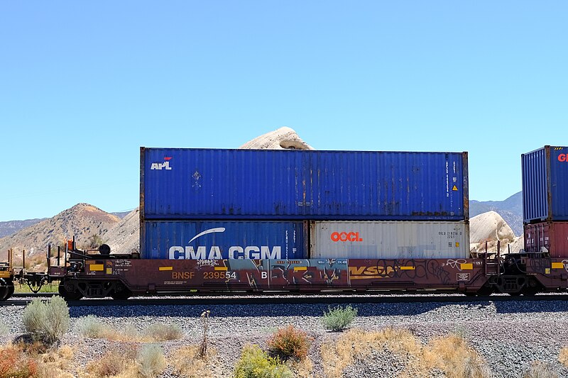 File:Freight Benching in SoCal - 8-30-2020 (50299555573).jpg