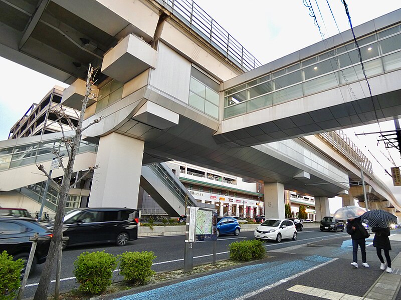 File:Irigaike Kōen Station.jpg