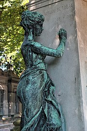 grav af Auguste Burdeau (1851-1894) på Père-Lachaise