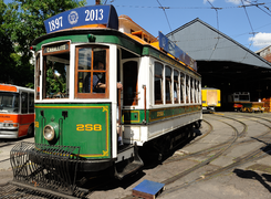 Un tram del 1927 presso l'Officina Polvorín