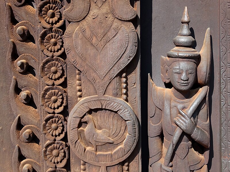 File:Detail of Exterior Woodwork - Shwe In Bin - Teak Monastery 3.jpg