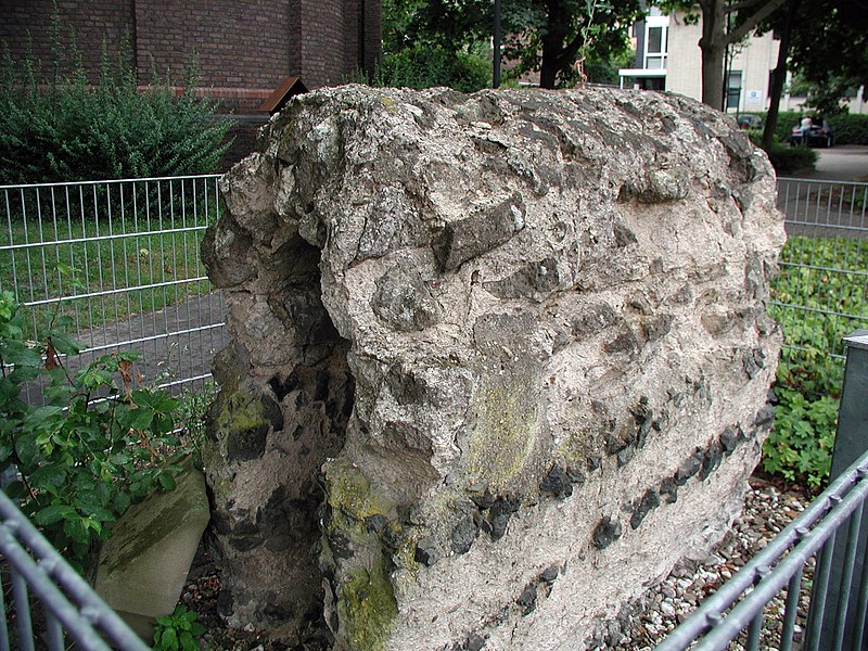 File:Hürth-römische-Wasserleitung-016.JPG