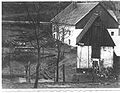 Alt-Wettringhof um 1935 aus Sicht der am Nordhang des Schlittenbachtals befindlichen Weide. Zu sehen: Haus Werdohler Landstr. 228 und Pferdestall d. Hauses 230.