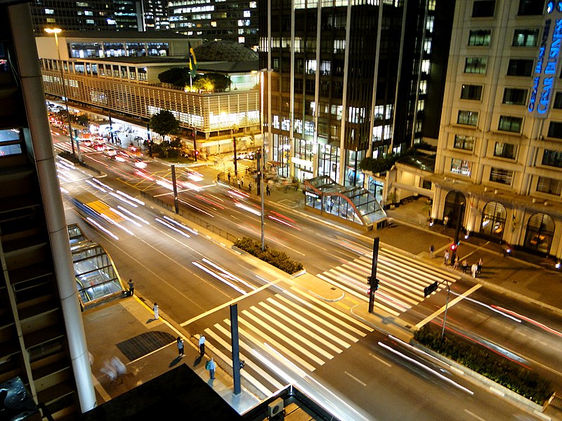 File:Avenida Paulista, Consolação, São Paulo, Brasil - panoramio.jpg