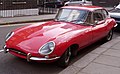 Roter Jaguar E-Type