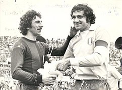 Serie A 1974-75, Lazio vs Bologna, Savoldi (I), Chinaglia.jpg