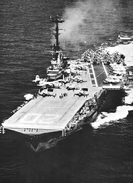 File:USS Bennington (CVA-20) underway off Hawaii 1958.jpg